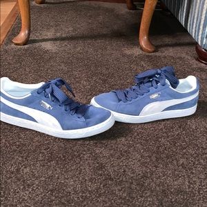 Suede Pumas